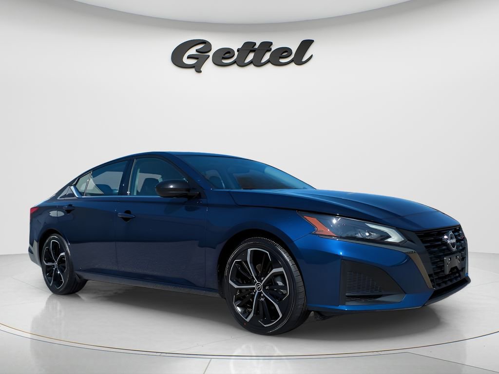 Certified 2024 Nissan Altima 2.5 SR image 3