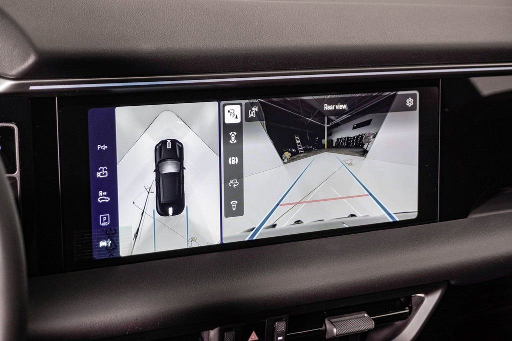 New 2026 Porsche Macan 4 Electric image 23