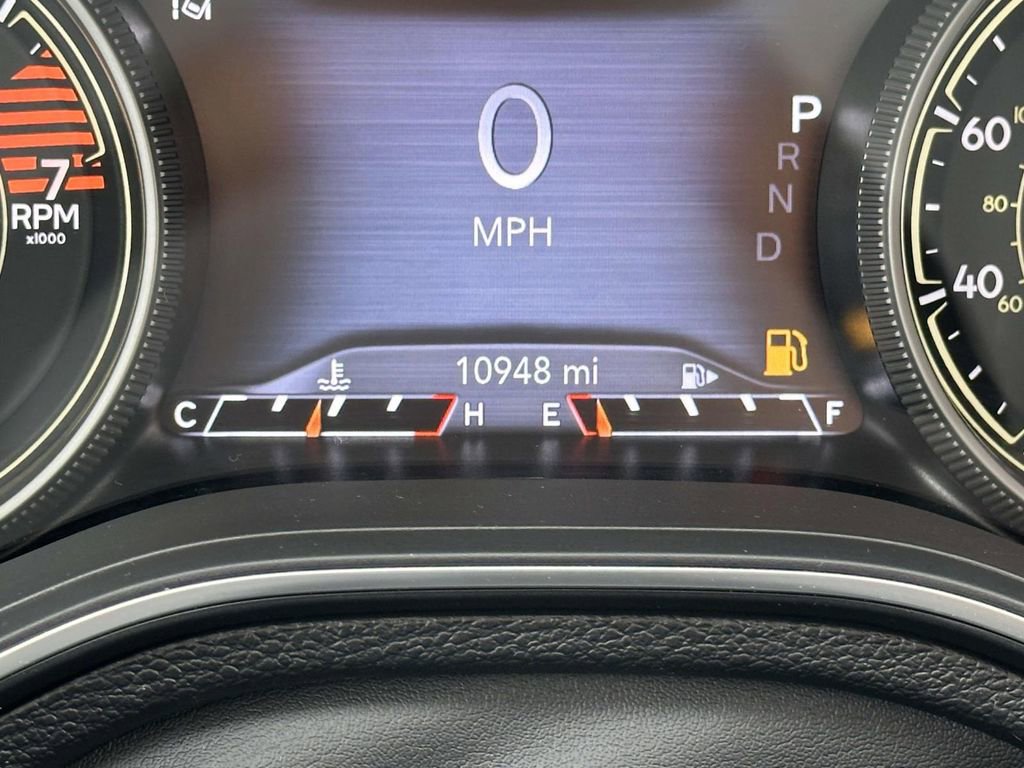 Used 2023 Jeep Cherokee Altitude Lux w/ Lux Elite Package image 22