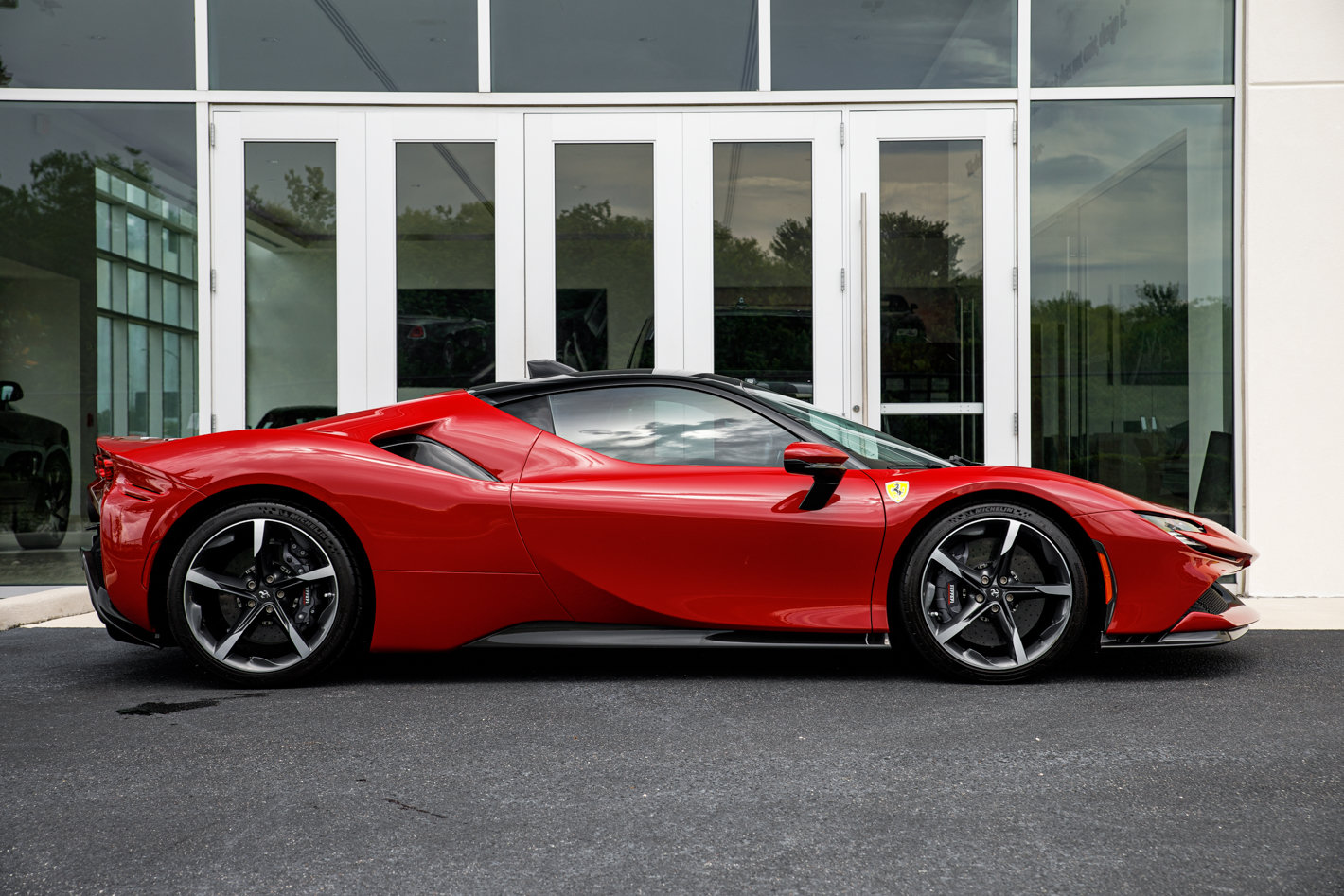 Used 2021 Ferrari SF90 Stradale AWD/4WD image 20