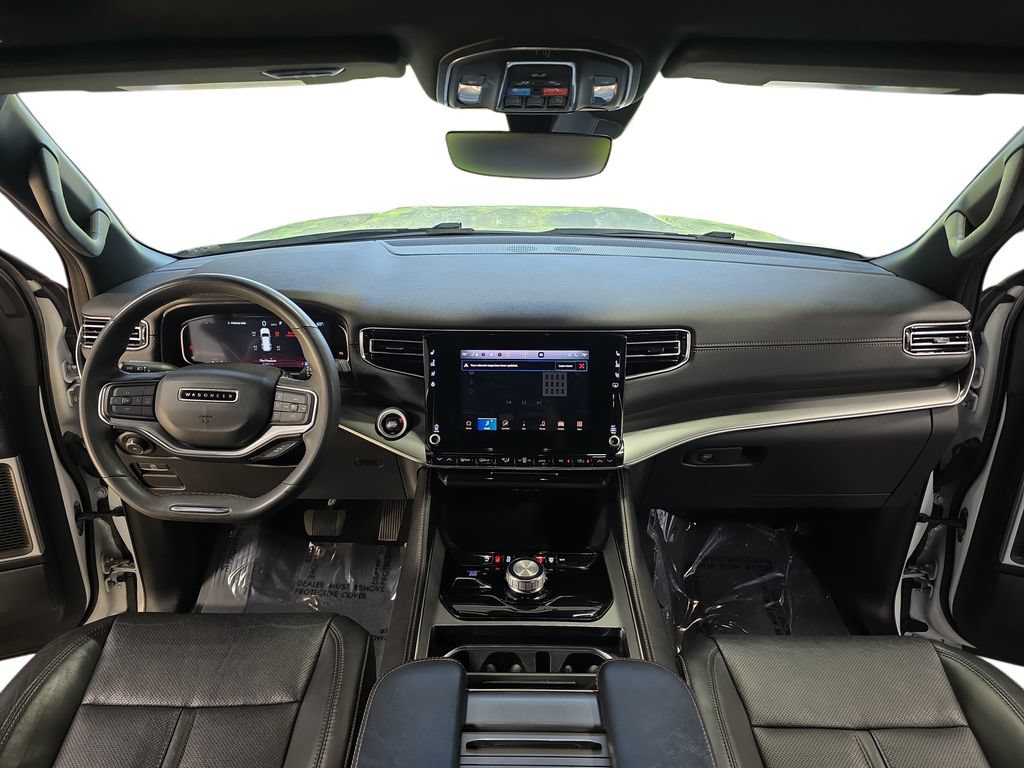 Used 2024 Jeep Wagoneer Series II AWD/4WD image 9
