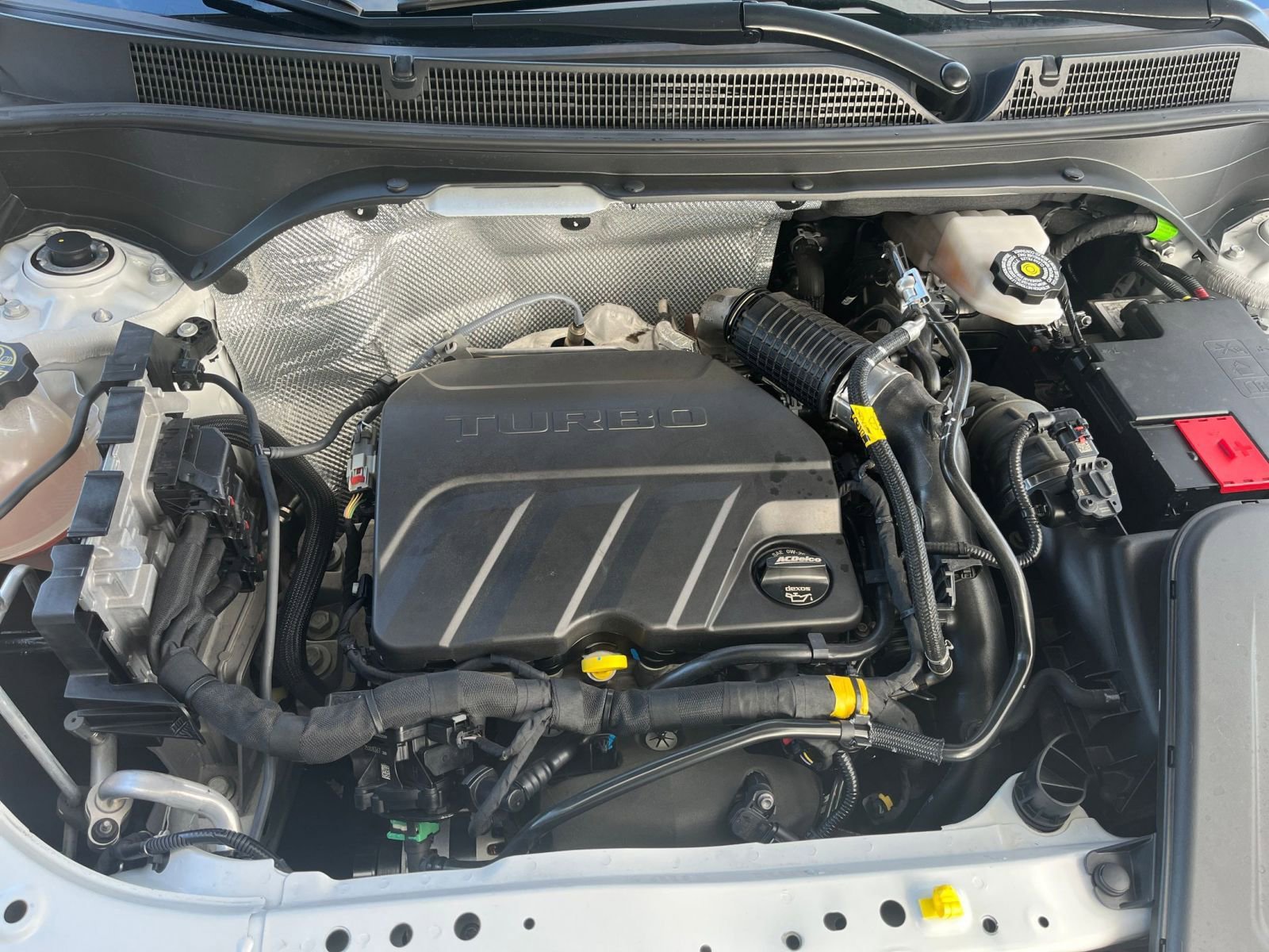 Used 2025 Buick Envista Sport Touring image 31