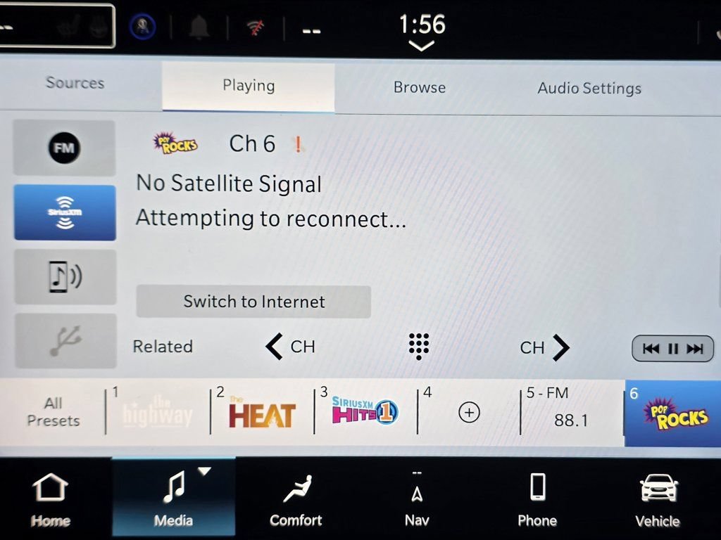 New 2026 Chrysler Pacifica Select FWD image 3