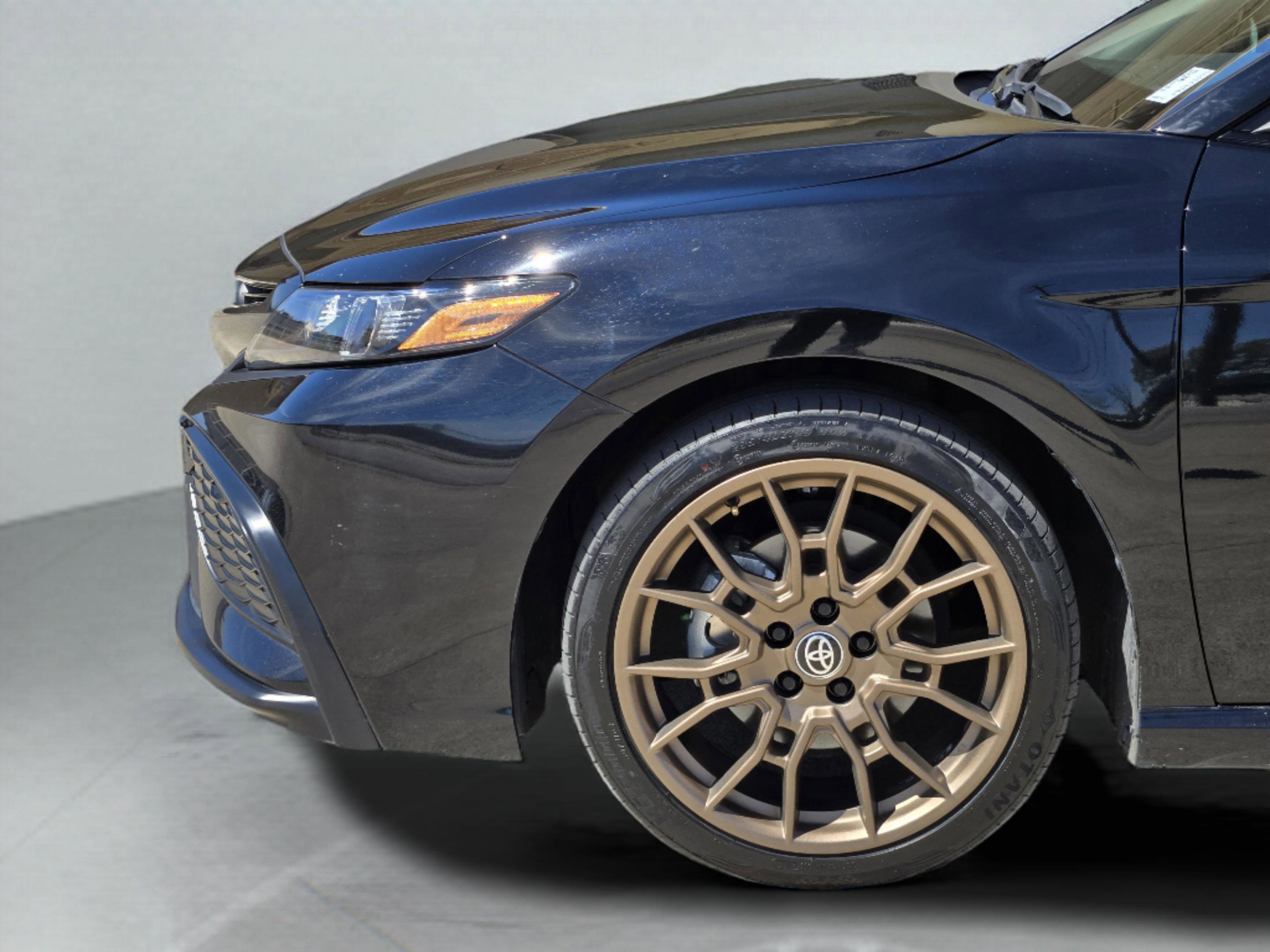 Used 2023 Toyota Camry SE w/ Convenience Package image 15