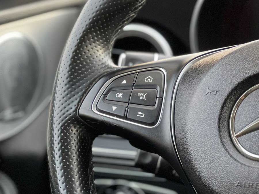 Used 2015 Mercedes-Benz C 300 4MATIC Sedan image 11