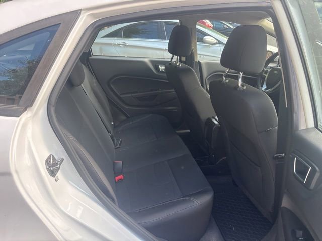 Used 2016 Ford Fiesta SE FWD image 8