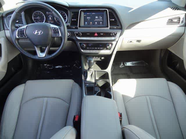 Used 2018 Hyundai Sonata Limited image 12