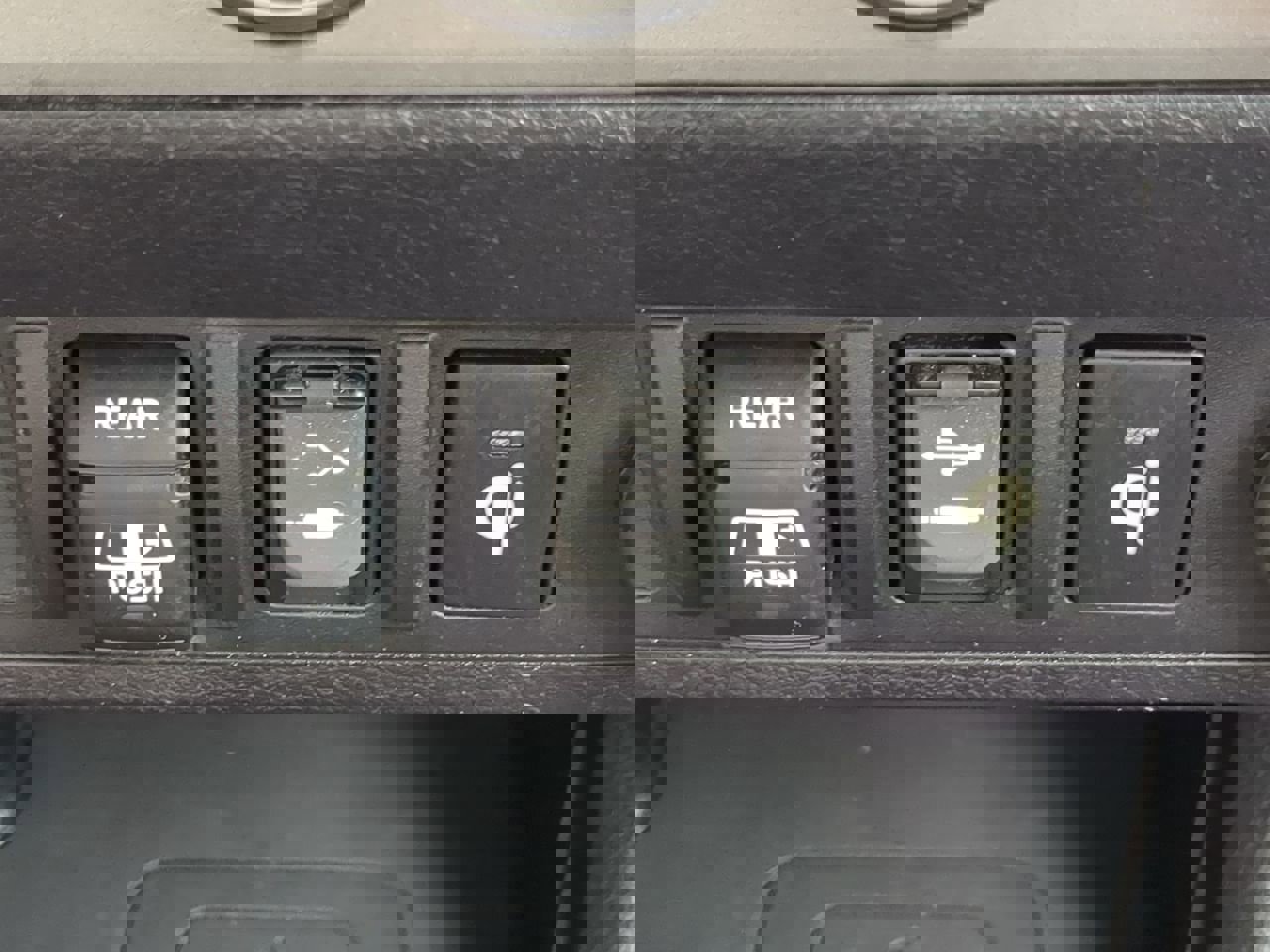 Used 2018 Toyota Tacoma TRD Off-Road image 21