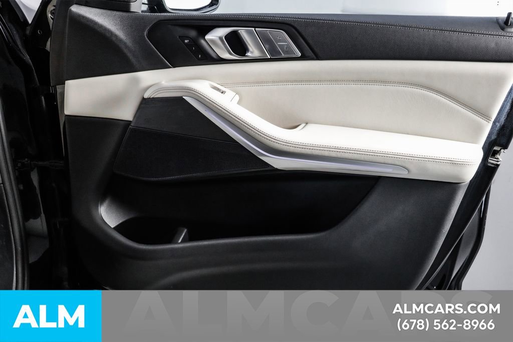 Used 2022 BMW X7 xDrive40i w/ M Sport Package image 46