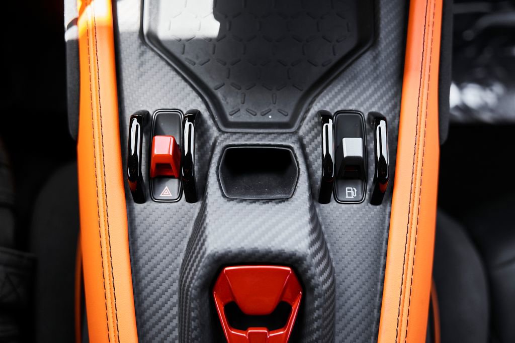 Used 2024 Lamborghini Revuelto AWD/4WD image 63