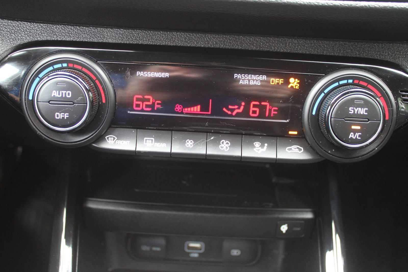 Certified 2024 Kia Forte GT-Line w/ GT-Line Premium Package FWD image 36