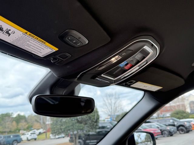 Used 2024 Jeep Grand Cherokee Limited AWD/4WD image 24