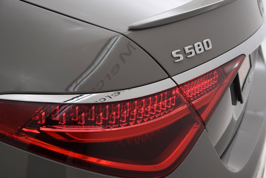 Certified 2023 Mercedes-Benz S 580 4MATIC Sedan image 13