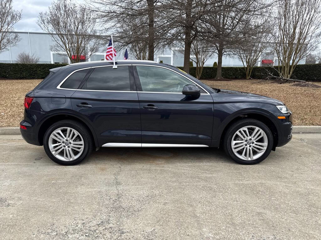 Used 2018 Audi Q5 2.0T Premium Plus w/ Premium Plus Package image 2