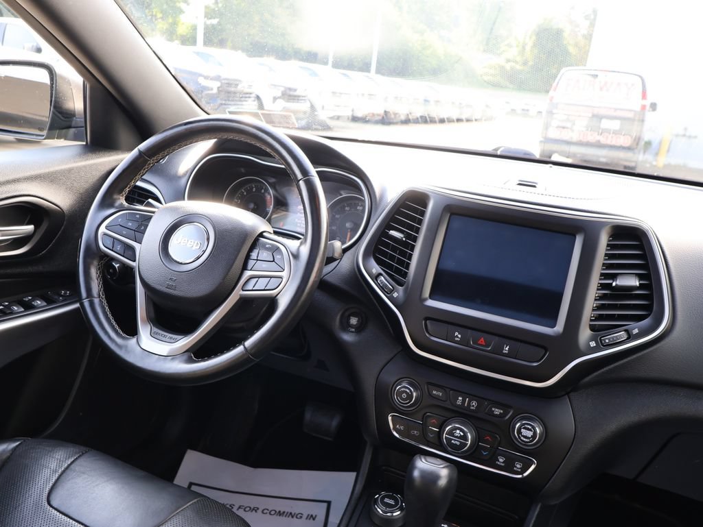 Used 2021 Jeep Cherokee Latitude Lux 80th Anniv w/ Quick Order Package 26U 80TH AWD/4WD image 28