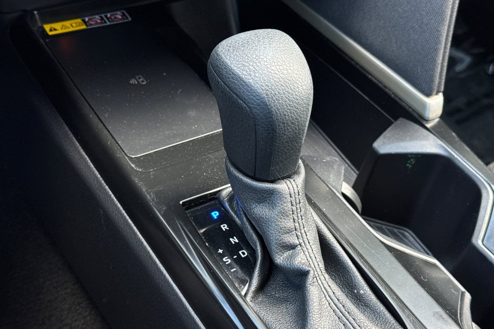 Used 2025 Toyota Camry LE image 21