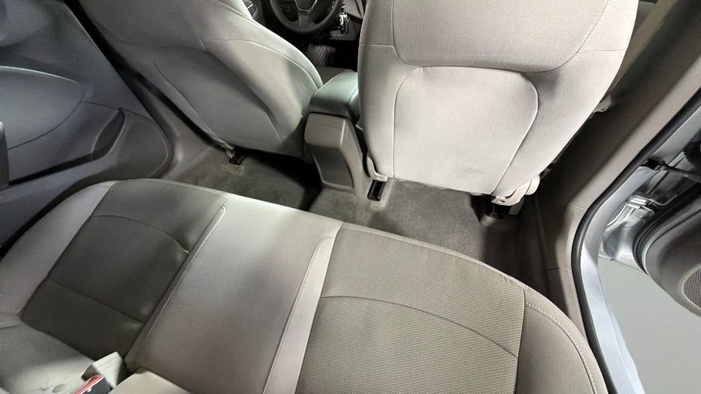 Used 2017 Chevrolet Cruze LS FWD image 28