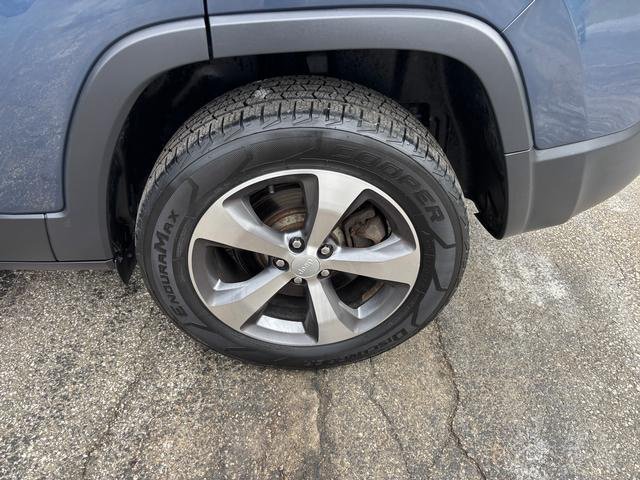 Used 2020 Jeep Cherokee Limited AWD/4WD image 27
