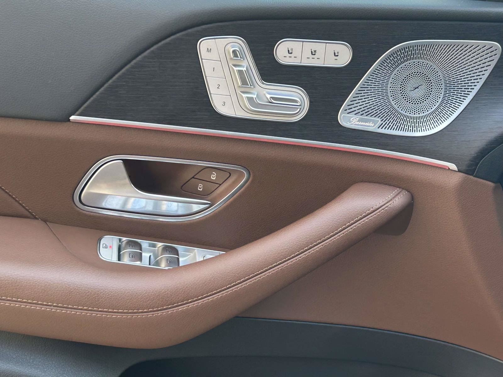 Certified 2025 Mercedes-Benz GLE 450e 4MATIC image 17