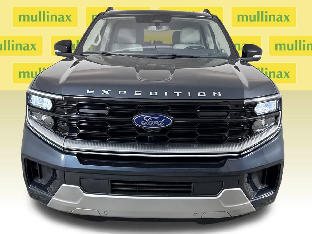 New 2025 Ford Expedition Platinum w/ Driver's Package image 18