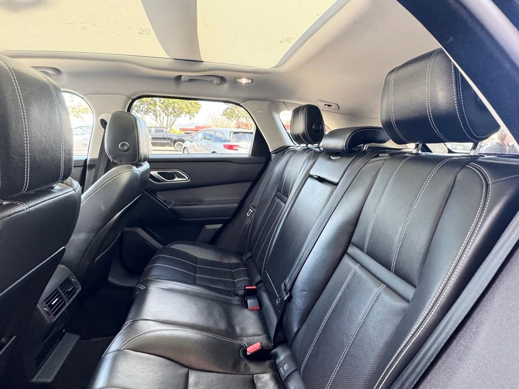 Used 2020 Land Rover Range Rover Velar S image 21