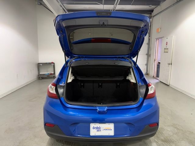 Used 2017 Chevrolet Cruze LT w/ Sun And Sound Package image 8