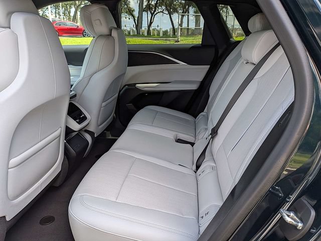 Certified 2024 Cadillac Lyriq Luxury AWD/4WD image 17