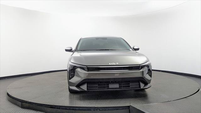 Used 2025 Kia K4 FWD image 12