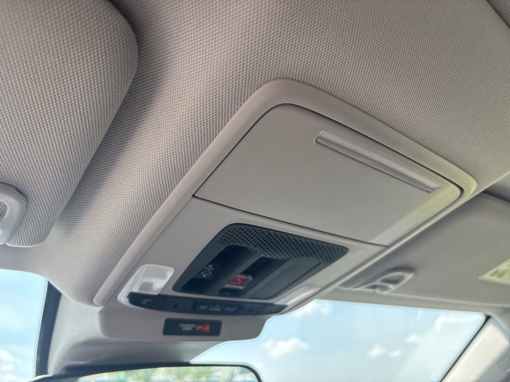 Used 2025 Honda Accord SE image 26