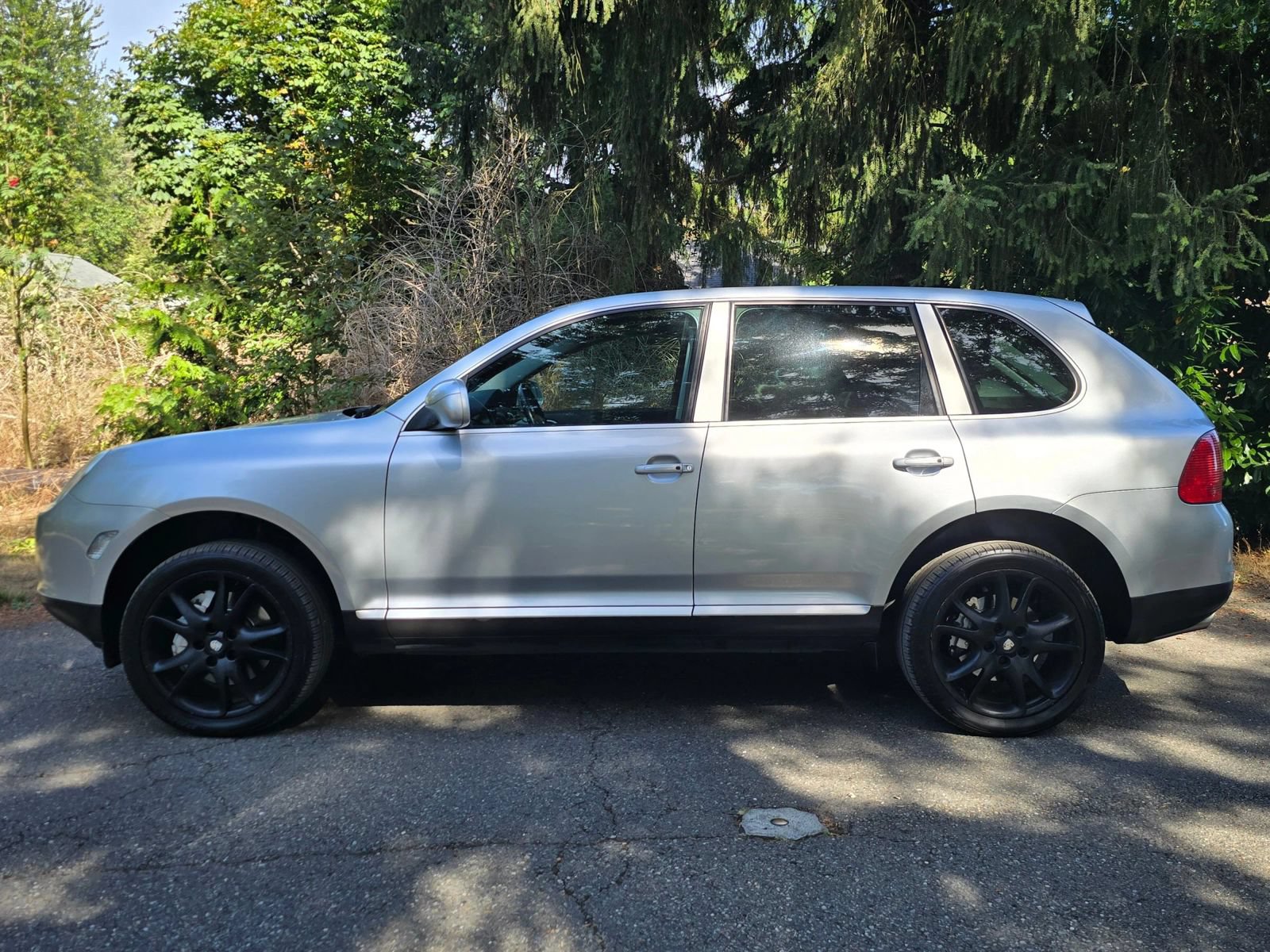 Used 2004 Porsche Cayenne S AWD/4WD image 2