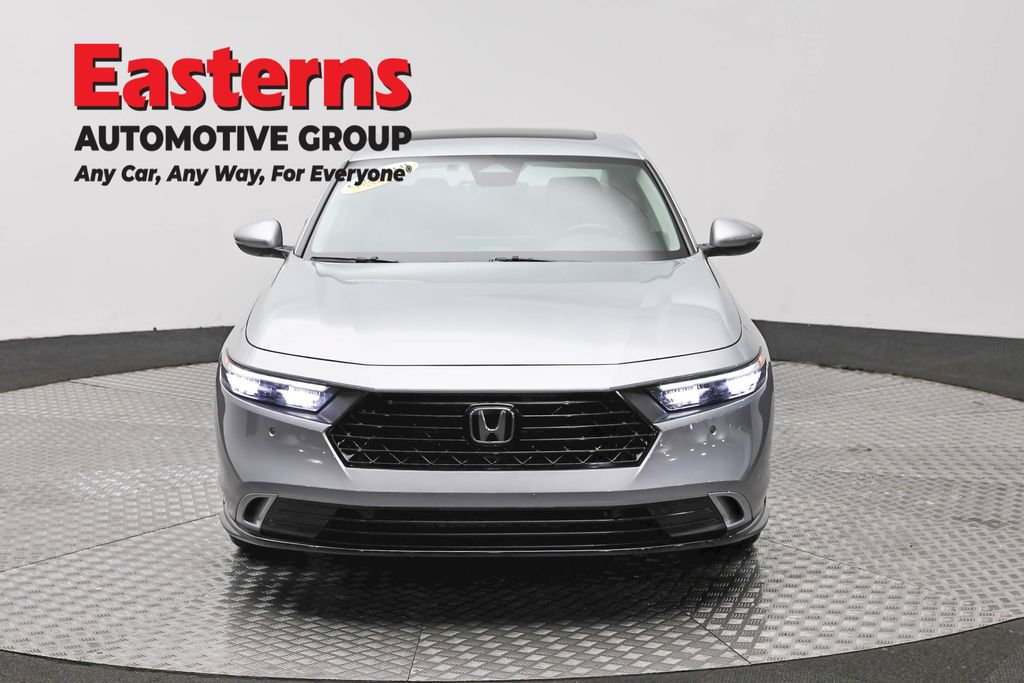 Used 2025 Honda Accord EX-L image 2