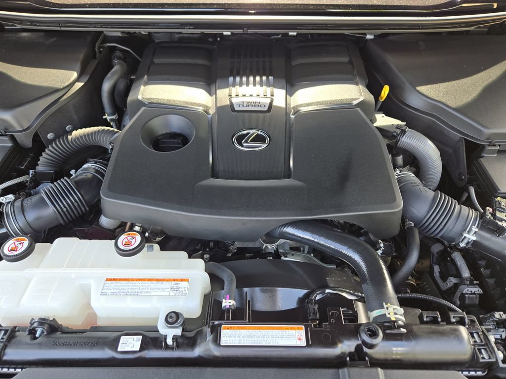 Used 2024 Lexus GX 550 w/ Accessory Package (Z1) AWD/4WD image 31