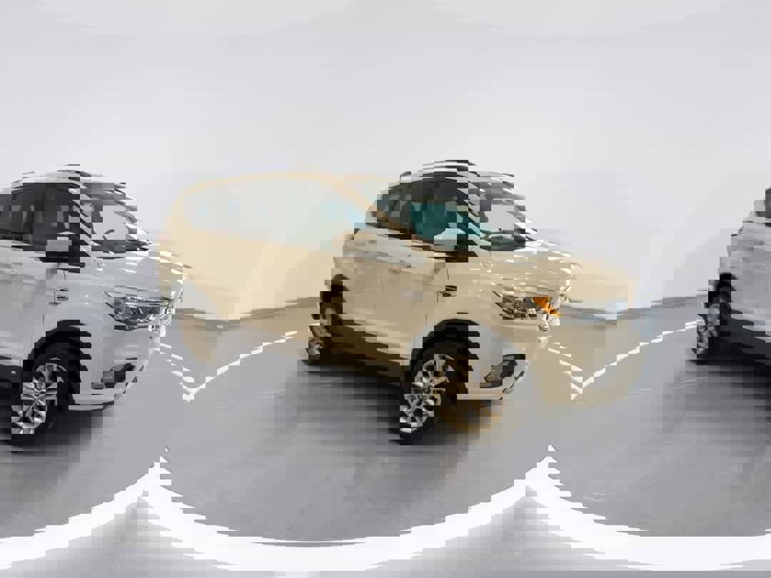 Used 2018 Ford Escape SEL w/ Ford Safe & Smart Package image 2