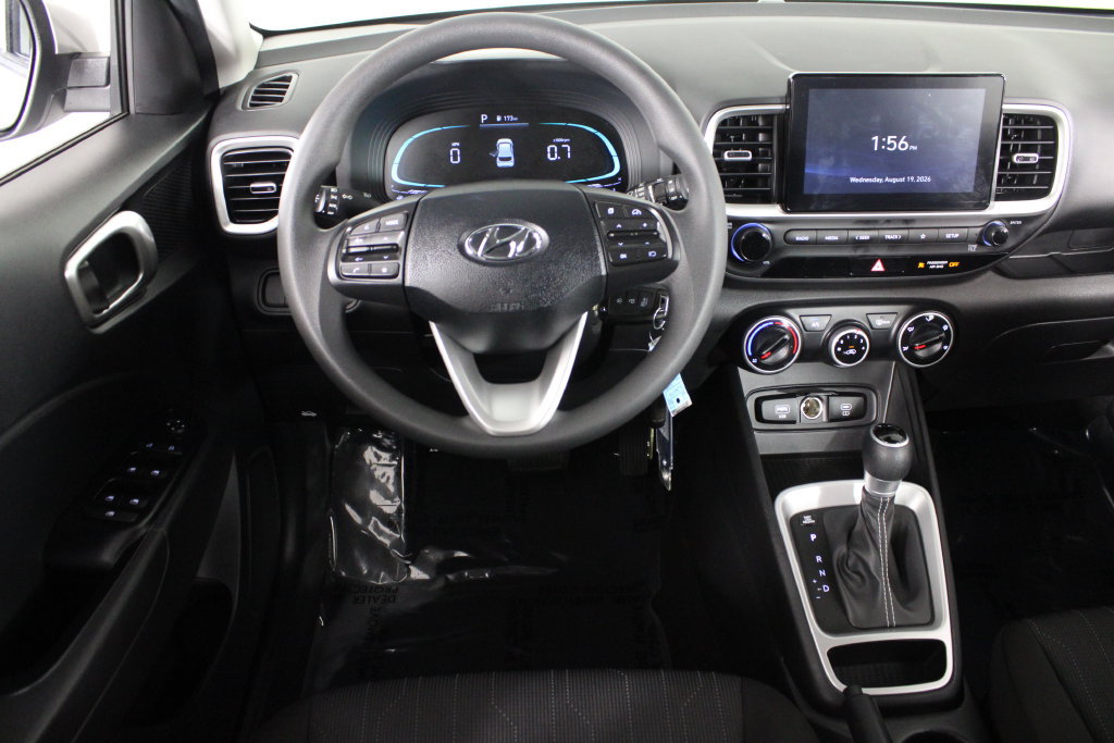 Certified 2025 Hyundai Venue SE FWD image 8