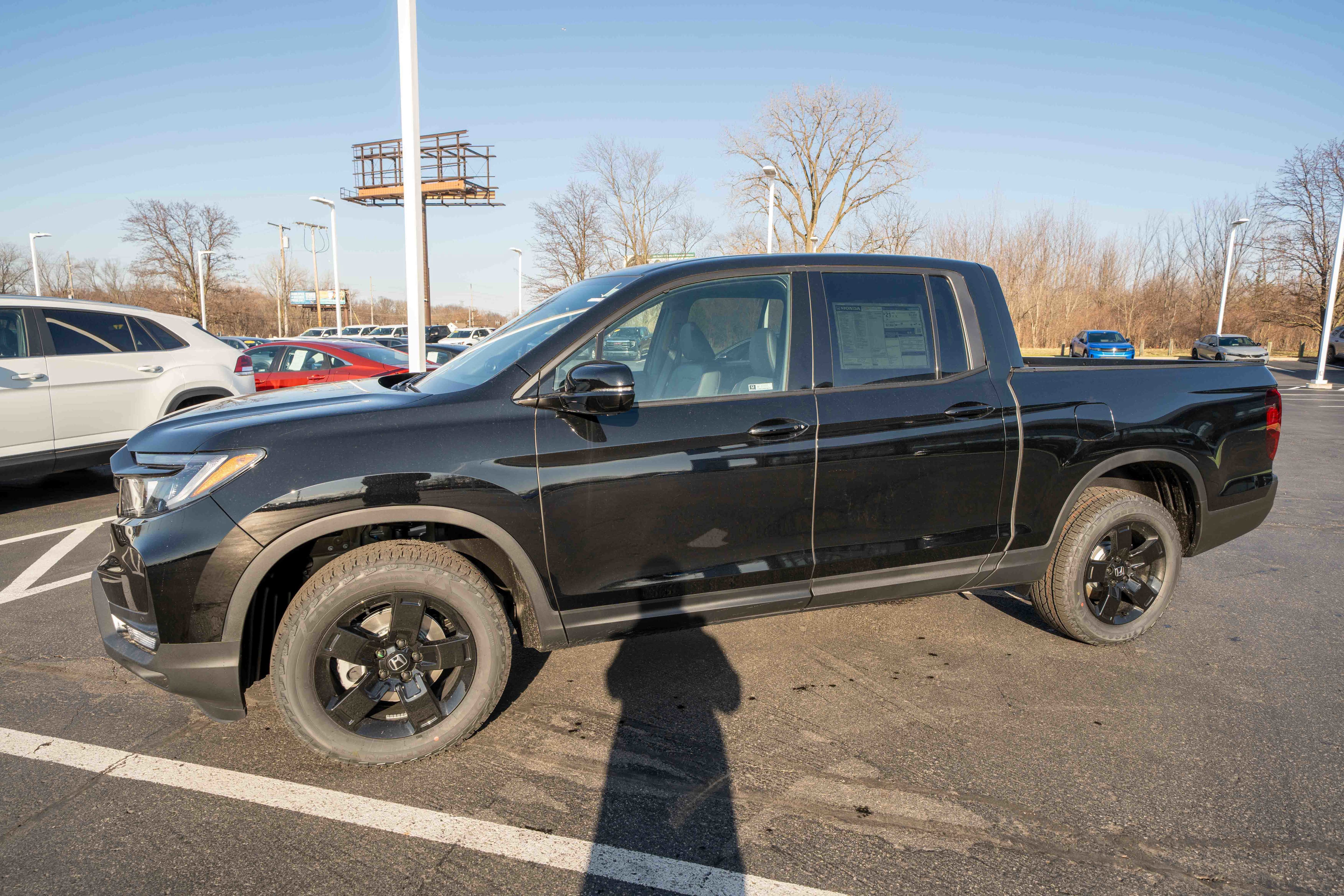 New 2026 Honda Ridgeline Black Edition image 3