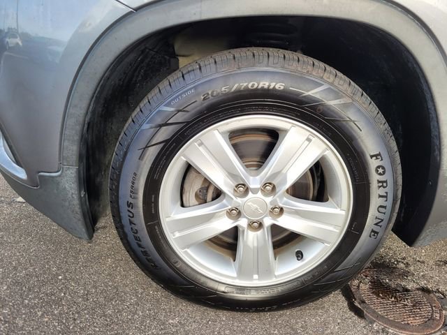 Used 2020 Chevrolet Trax LS w/ Tint and Cruise Package image 19