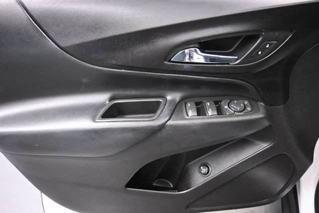 Used 2018 Chevrolet Equinox LT w/ Sun & Infotainment Package FWD image 13