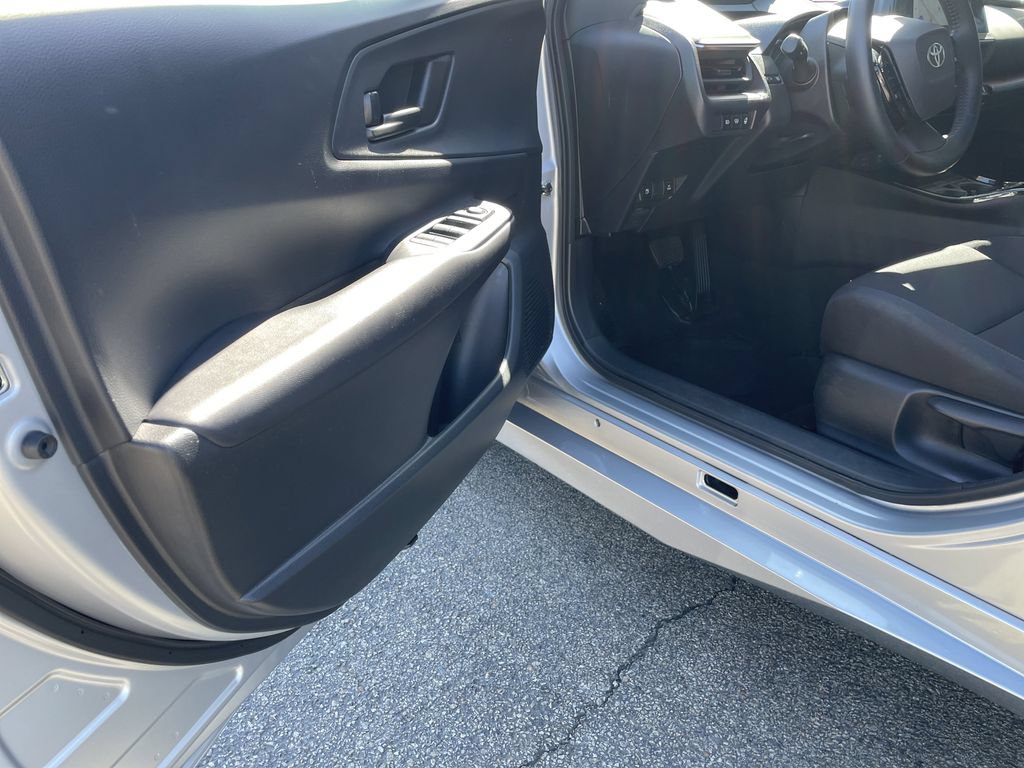 Certified 2025 Toyota Prius Plug-In Hybrid FWD image 14