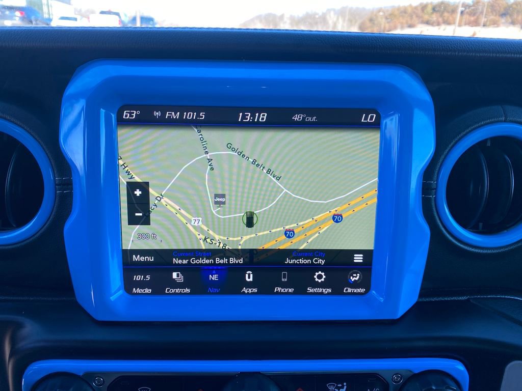 Used 2022 Jeep Wrangler Unlimited Sahara AWD/4WD image 20