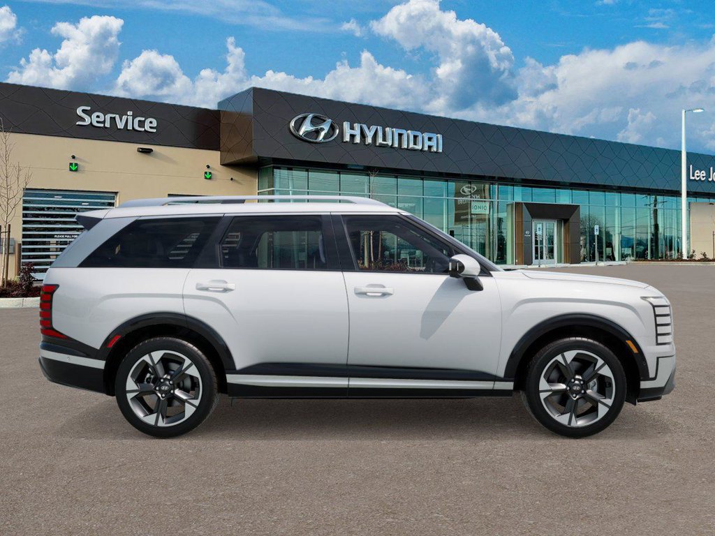 Certified 2026 Hyundai Palisade Limited AWD/4WD image 7