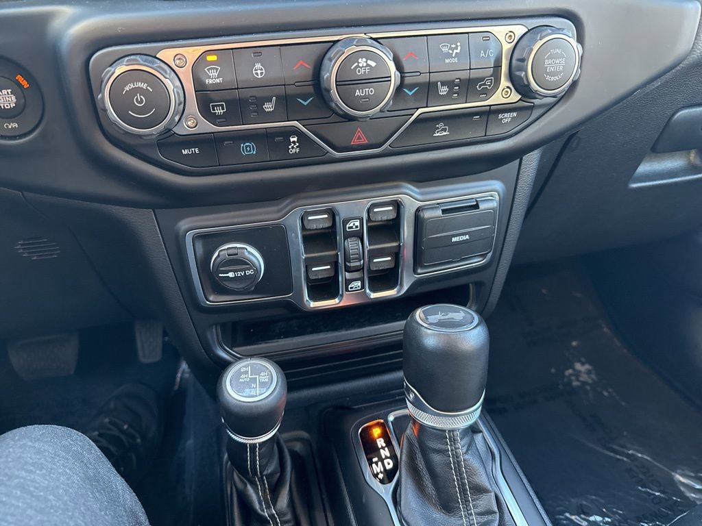 Used 2022 Jeep Wrangler Unlimited Sahara w/ Cold Weather Group image 41