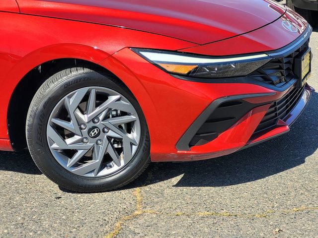 Used 2024 Hyundai Elantra SEL image 9