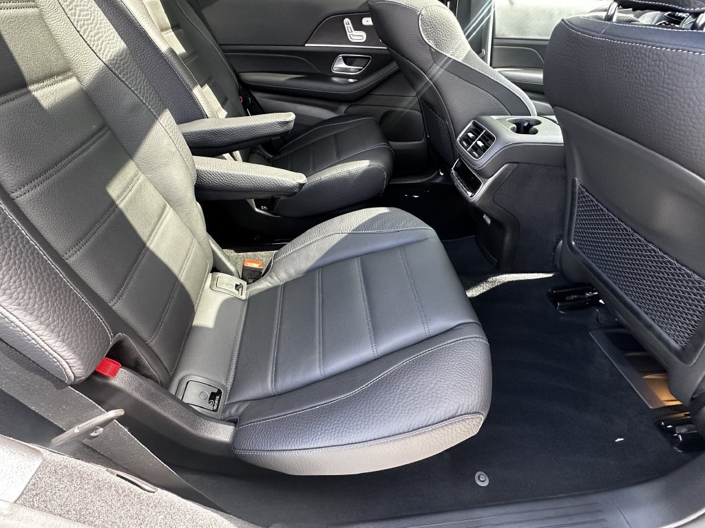 New 2026 Mercedes-Benz GLS 450 4MATIC image 18