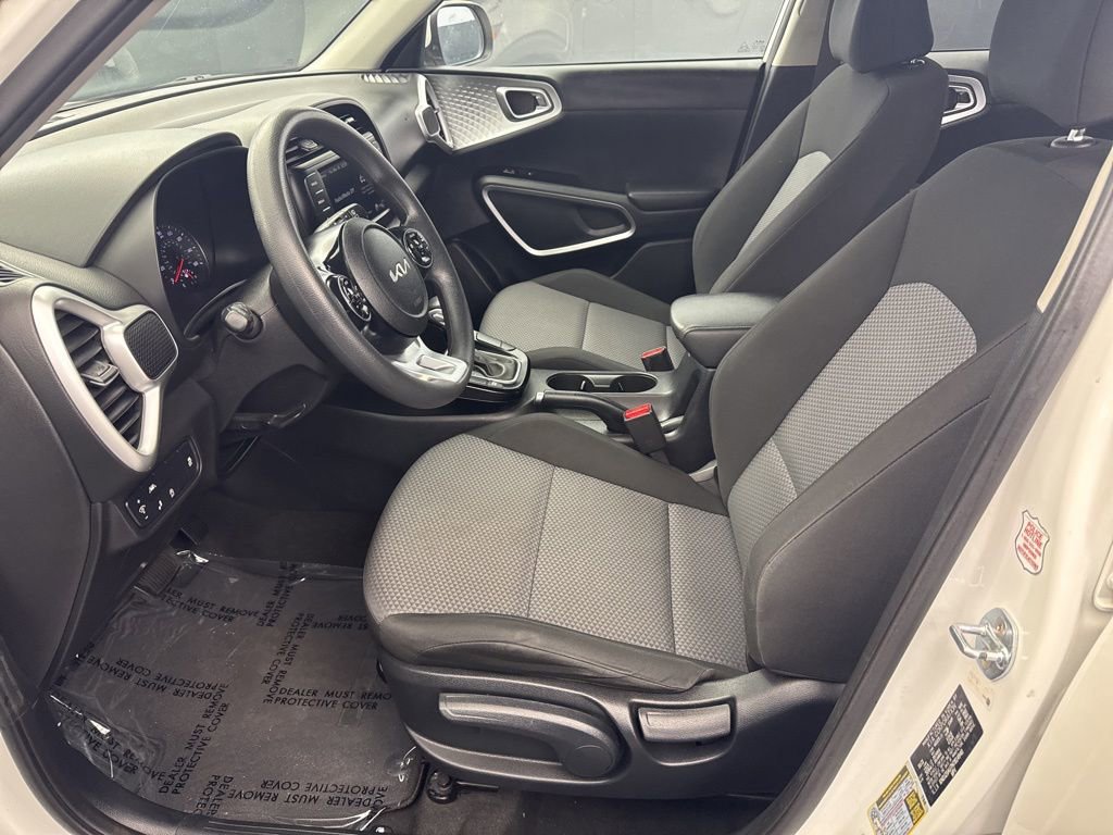 Used 2022 Kia Soul LX w/ Technology Package FWD image 13