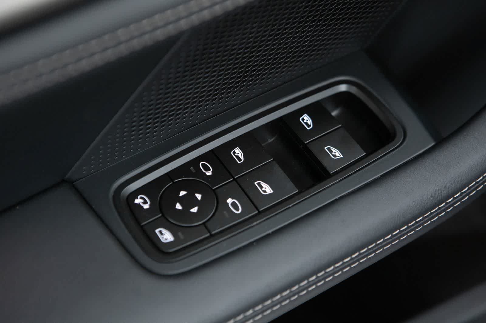 New 2026 Porsche Taycan Turbo AWD/4WD image 25
