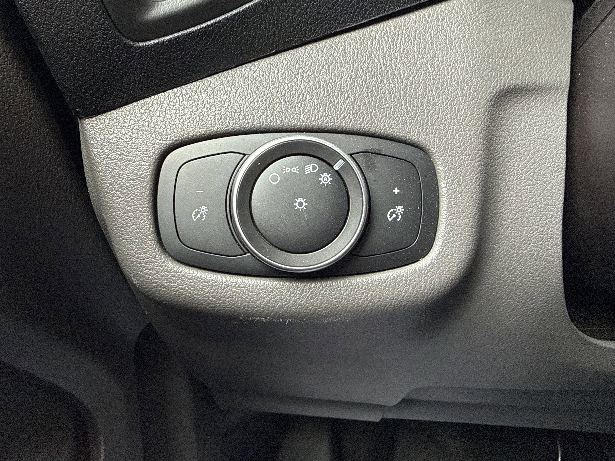 Certified 2020 Ford Transit Connect XL FWD image 27