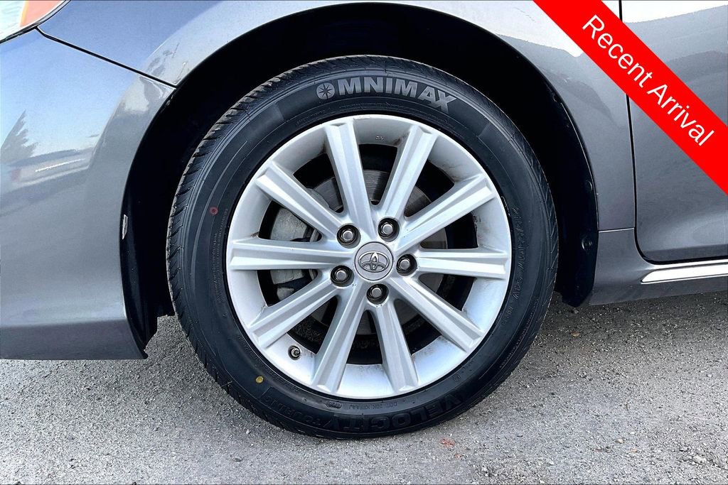 Used 2012 Toyota Camry XLE FWD image 34