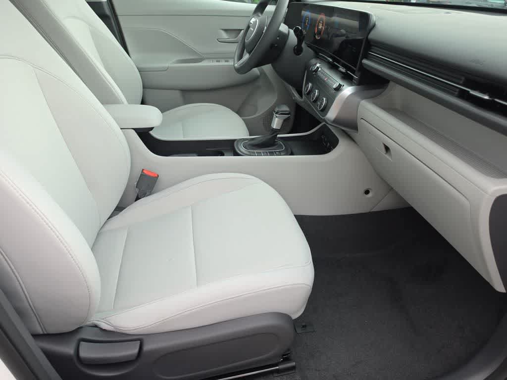 New 2027 Hyundai Kona SE FWD image 22