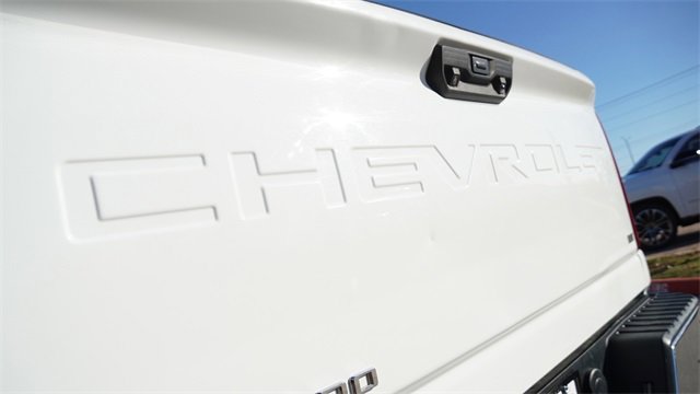 Used 2021 Chevrolet Silverado 2500 LT w/ Fleet Comfort Package image 12