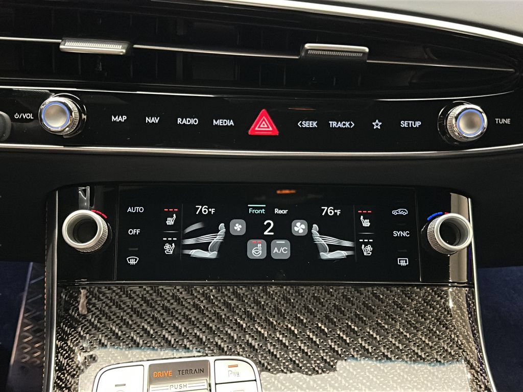 New 2026 Genesis GV70 3.5T Sport Prestige AWD/4WD image 27